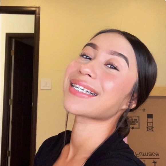 Meet your Posher, Merlene - Picture 1 of 1